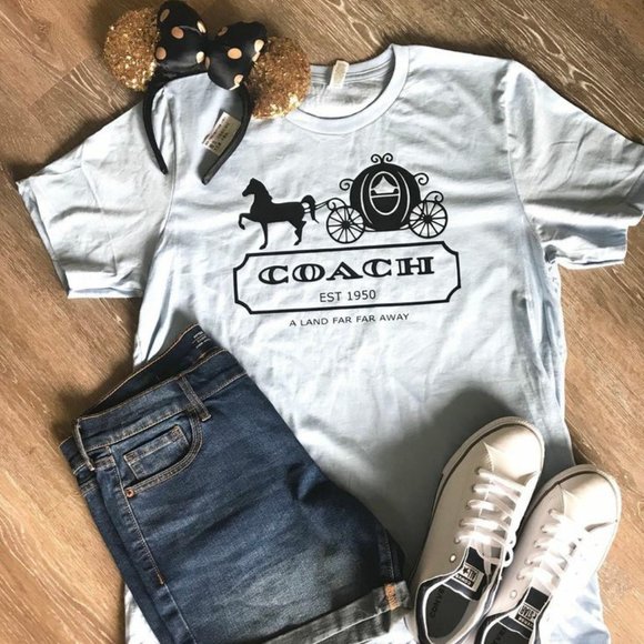 Meet your Posher, Laura Ann's Ambry - Picture 5 of 16